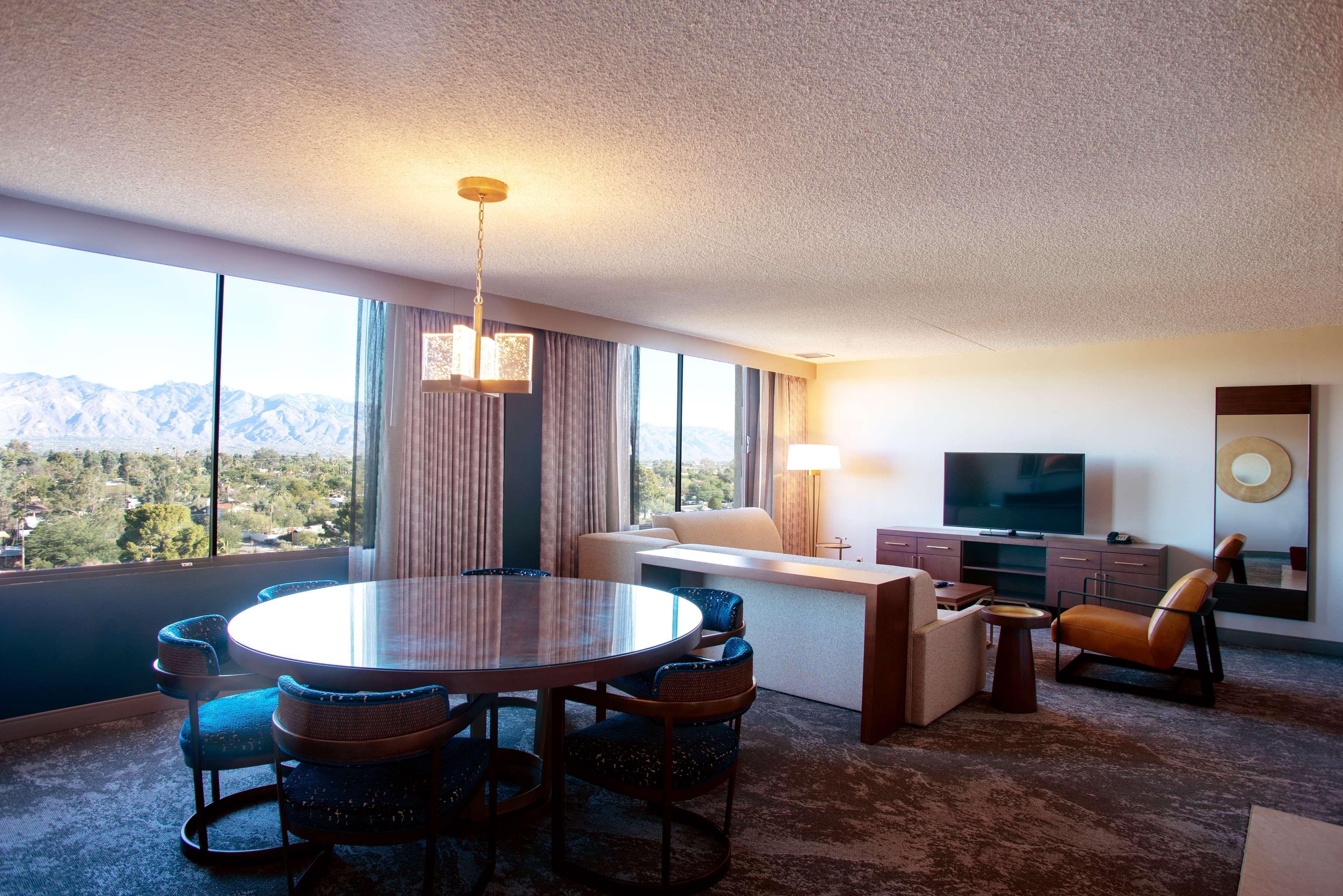 Doubletree By Hilton Tucson-Reid Park Hotel Buitenkant foto