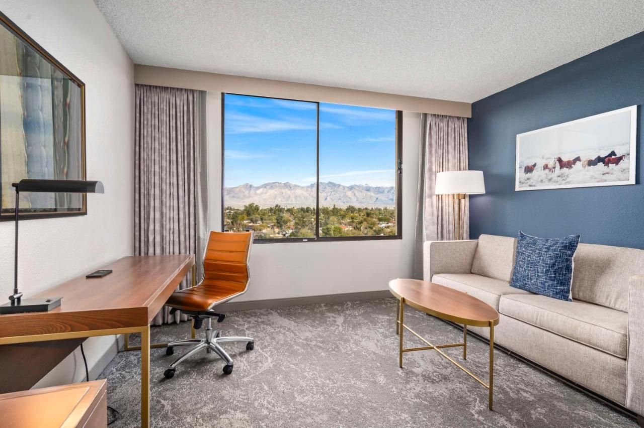 Doubletree By Hilton Tucson-Reid Park Hotel Buitenkant foto